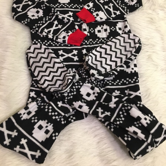 [Komar Kids] Skull and Crossbones Footed PJ - Picture 3 of 8